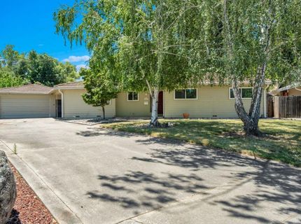 832 Prow Ct, Sacramento, CA 95822 Photo