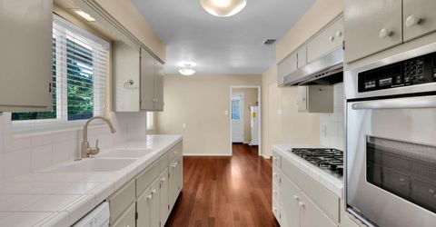 832 Prow Ct, Sacramento, CA 95822 Photo
