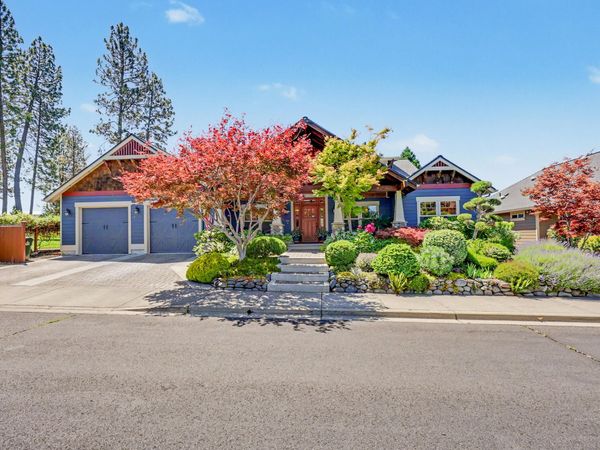 225 Echo Way, Eagle Point, OR 97524