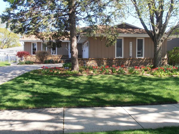 9205 Idlewild Drive , Highland, IN 46322