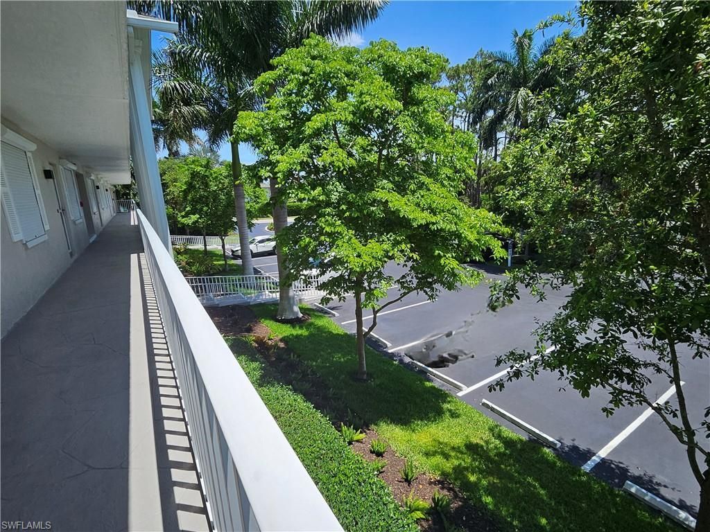 3001 Sandpiper Bay Cir , Unit B202, Naples, FL 34112 Photo