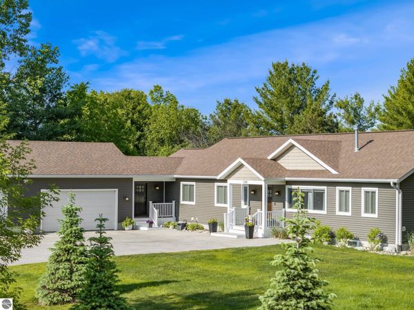 3390 Epps Lane, Traverse City, MI 49686