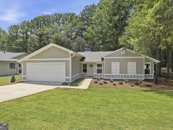 114 Lake Forest Drive, Peachtree City, GA 30269