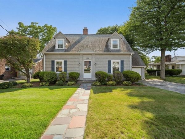 108 West St, Brockton, MA 02301