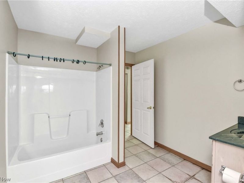 30111 Bonnie View Drive, Wickliffe, OH 44092 Photo 32