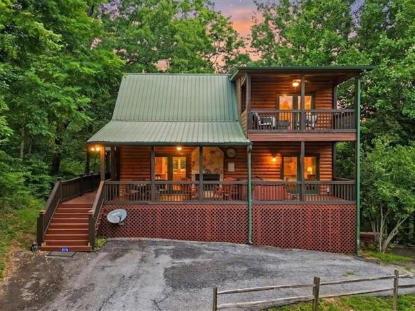 375 S Dream Catcher , Blue Ridge, GA 30513
