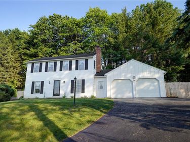 44 Kings Lacey , Fairport, NY 14450