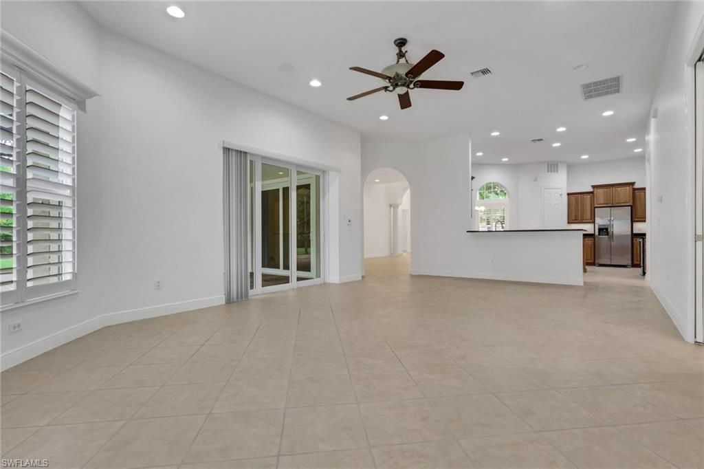 10233 Avonleigh Dr , Bonita Springs, FL 34135 Photo