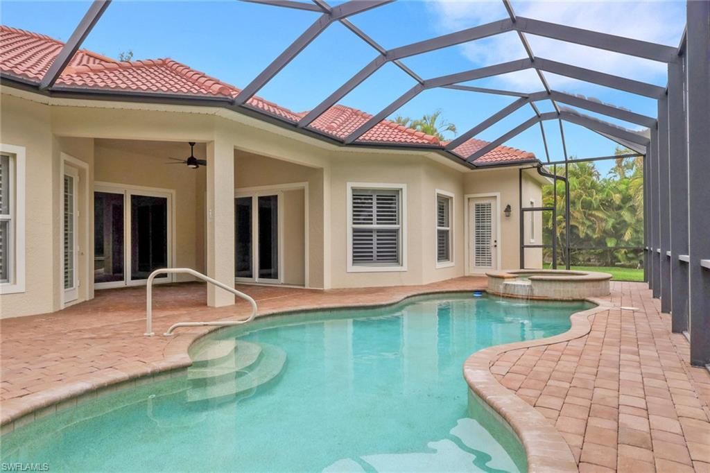 10233 Avonleigh Dr , Bonita Springs, FL 34135 Photo