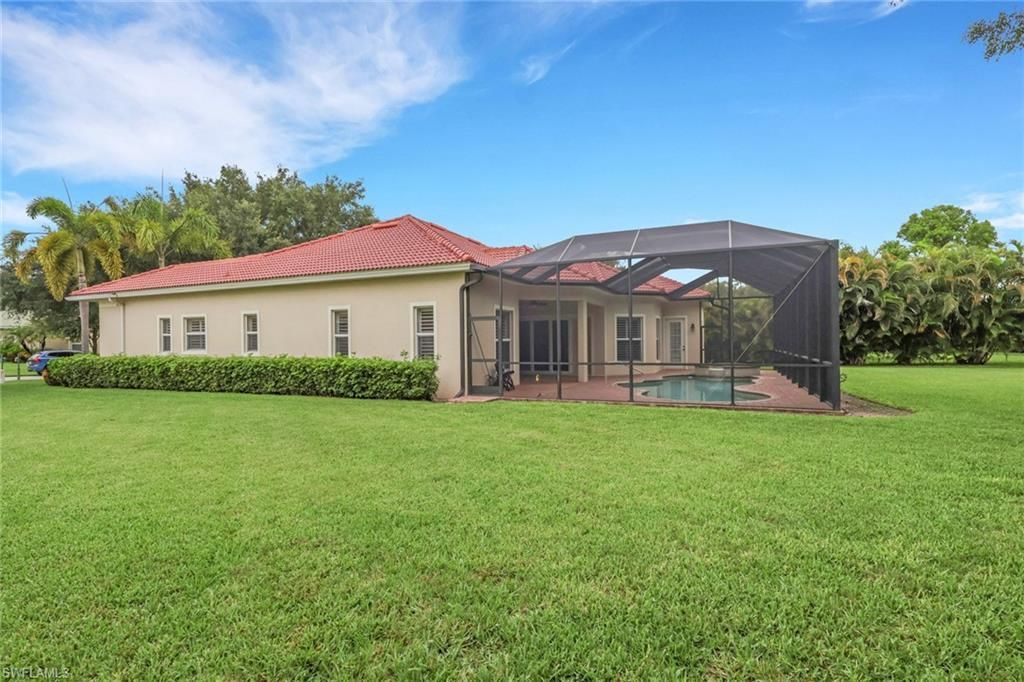 10233 Avonleigh Dr , Bonita Springs, FL 34135 Photo