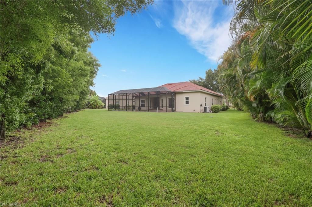 10233 Avonleigh Dr , Bonita Springs, FL 34135 Photo
