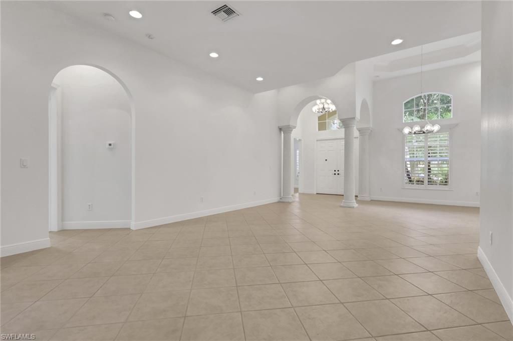 10233 Avonleigh Dr , Bonita Springs, FL 34135 Photo