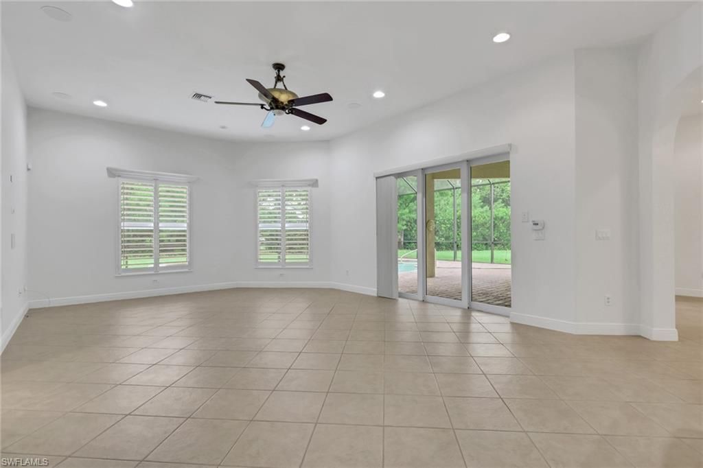 10233 Avonleigh Dr , Bonita Springs, FL 34135 Photo