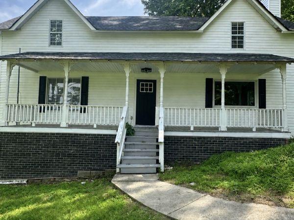 97 McClures Bend Ln , Carthage, TN 37030