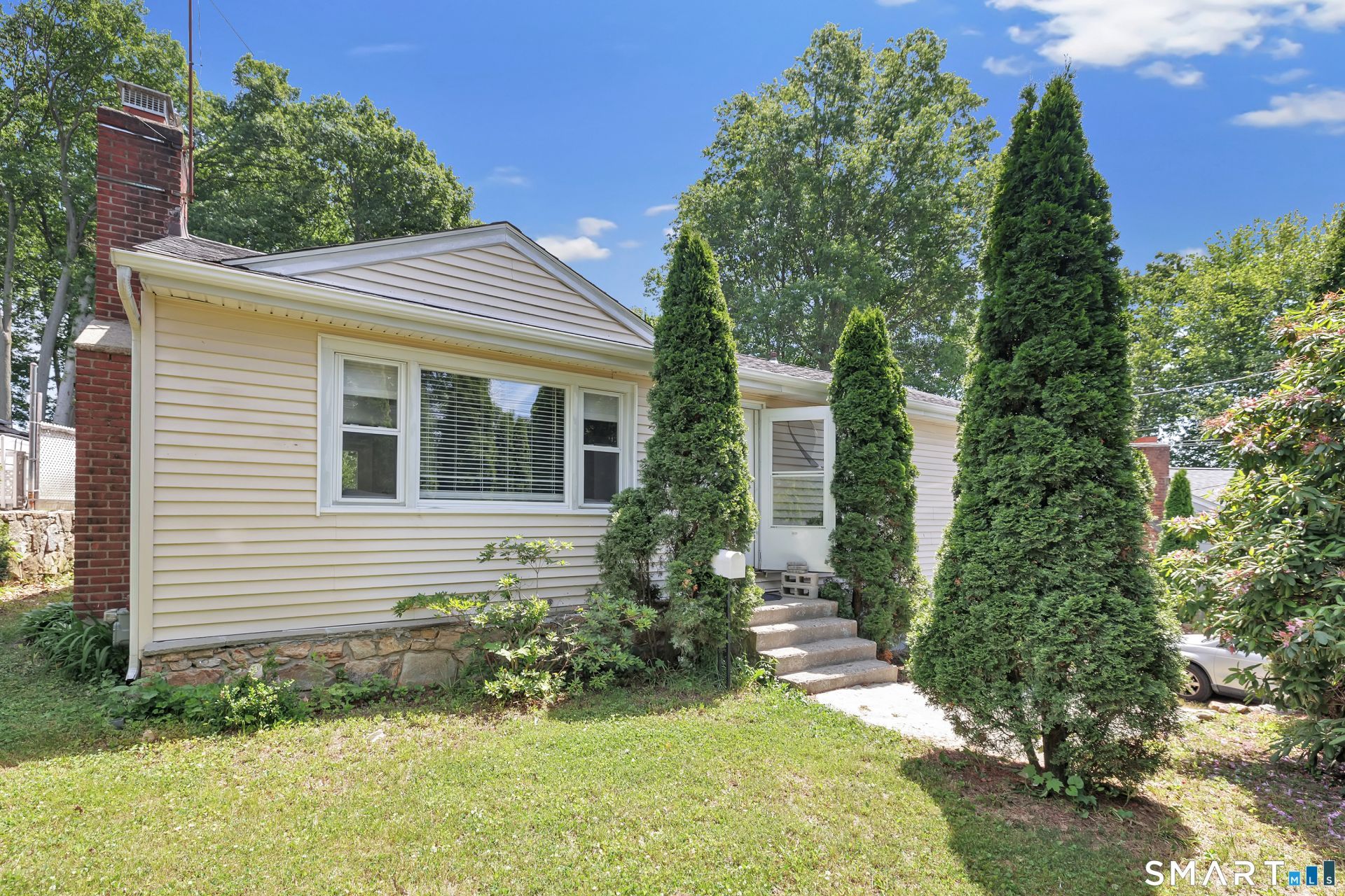 276 Griffin, Bridgeport, CT 06606 Main Photo
