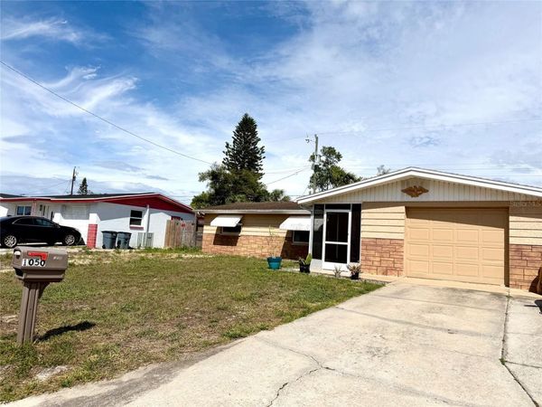 1050 CLAIRBORNE STREET , HOLIDAY, FL 34690