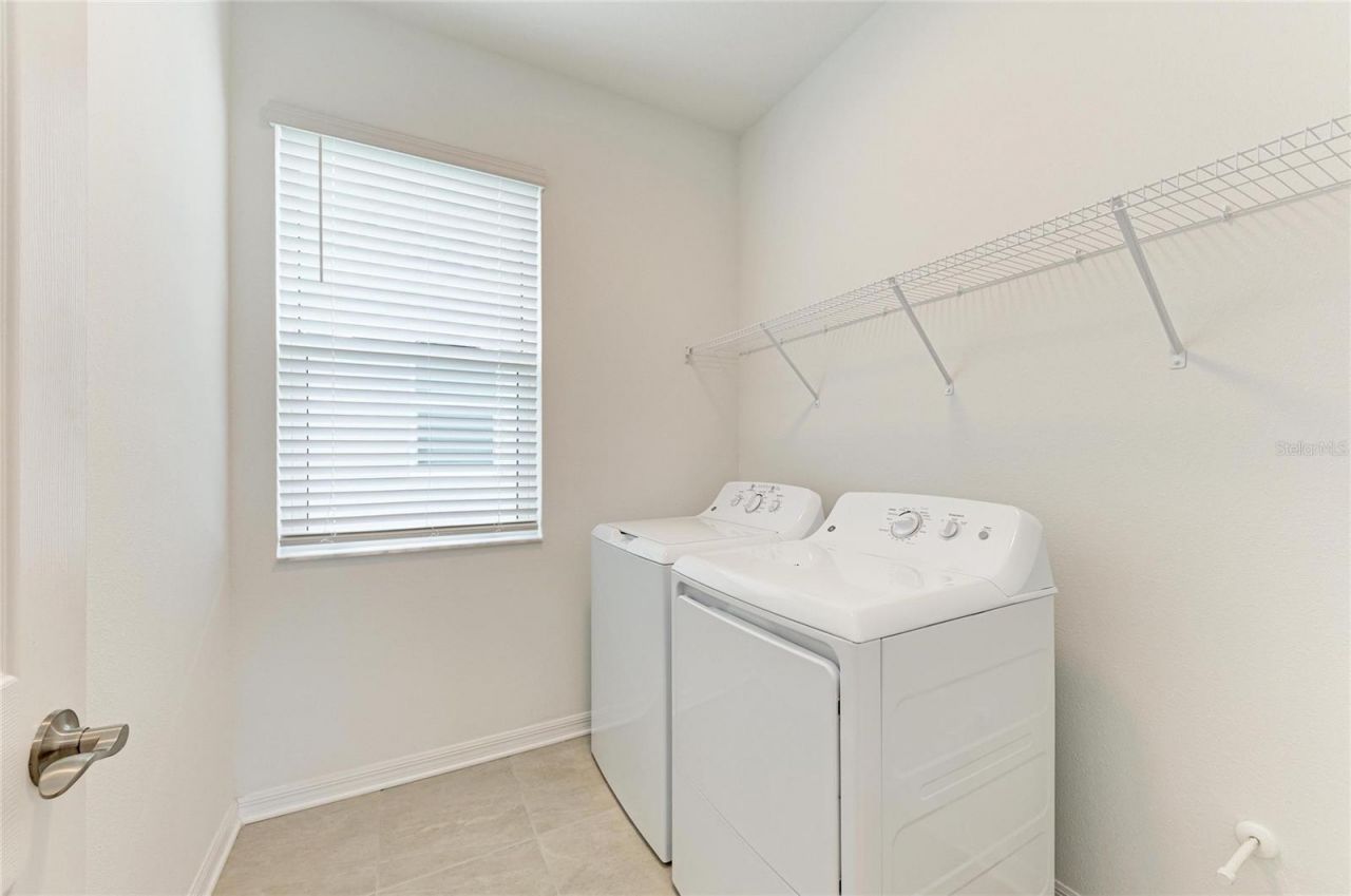 1989 Splashrail Lane , Sarasota, FL 34240 Photo
