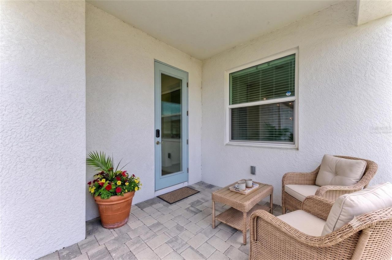 1989 Splashrail Lane , Sarasota, FL 34240 Photo