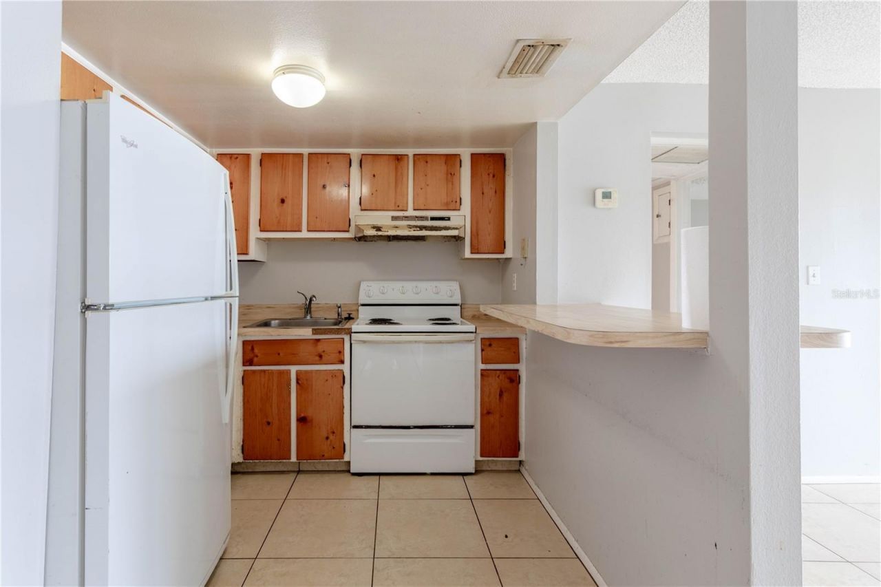 618 Orange Drive , Unit 216, Altamonte Springs, FL 32701 Photo
