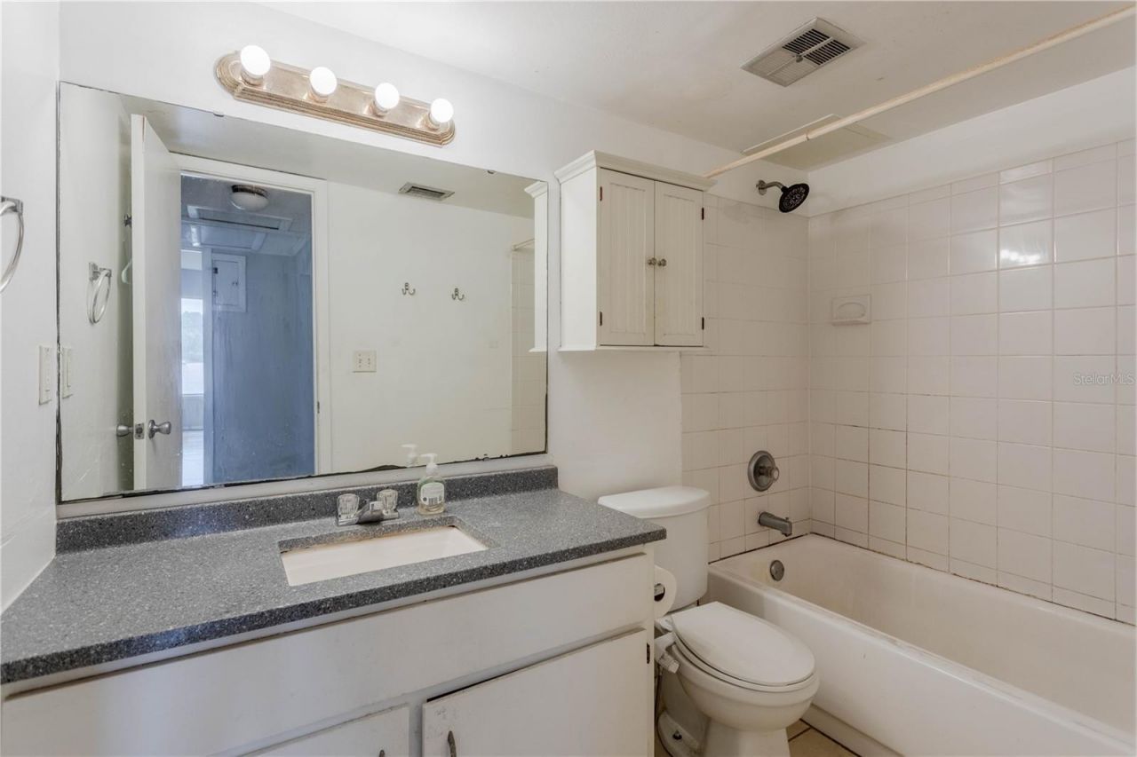 618 Orange Drive , Unit 216, Altamonte Springs, FL 32701 Photo