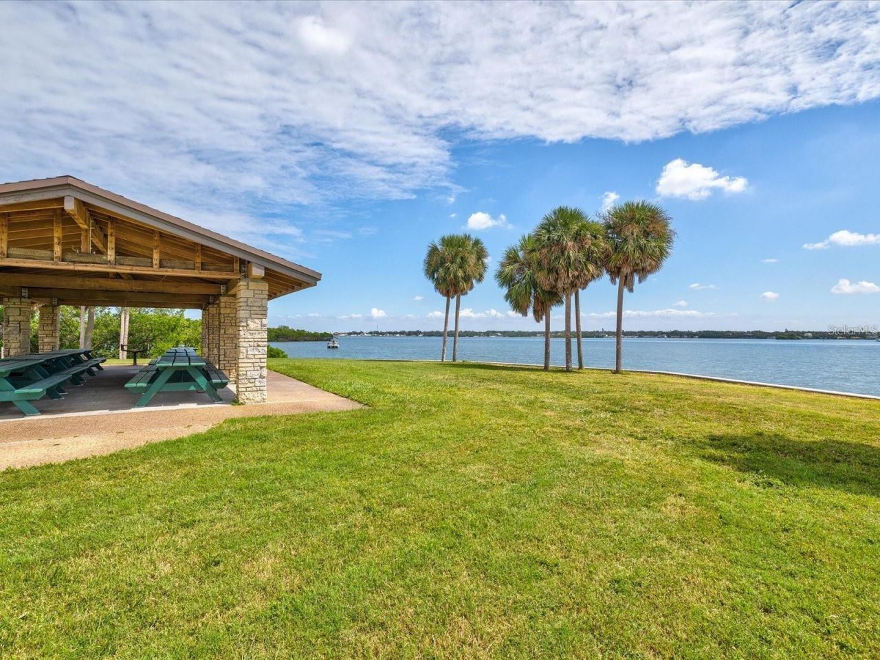 9812 51st Avenue N, Saint Petersburg, FL 33708 Photo