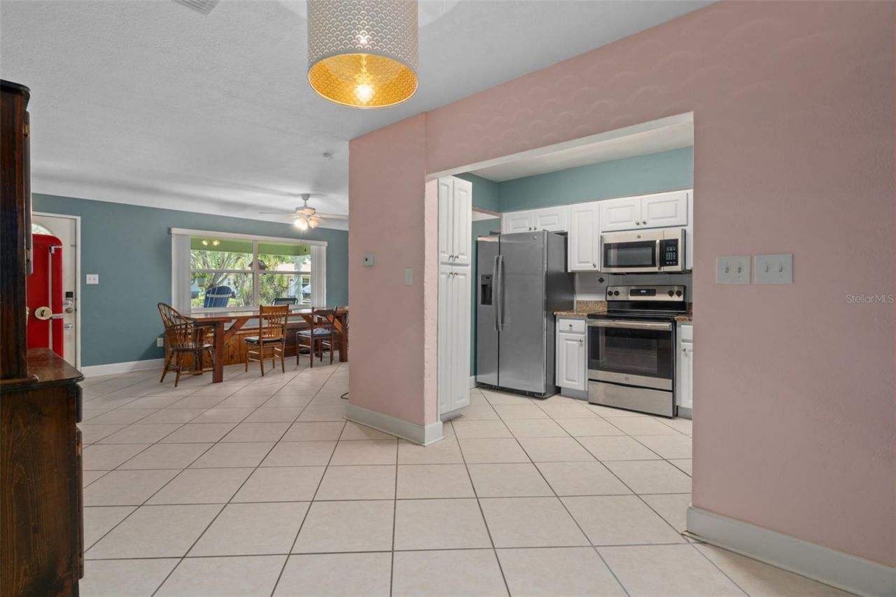 9812 51st Avenue N, Saint Petersburg, FL 33708 Photo