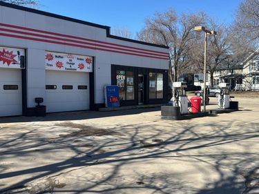 728 Central Avenue N, Faribault, MN 55021