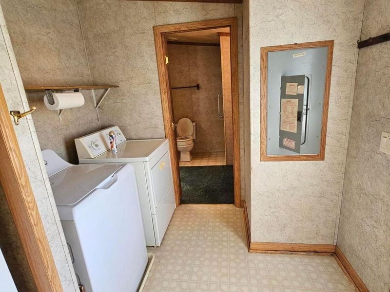 1856 Londoncrest Court, Grove City, OH 43123 Photo 10