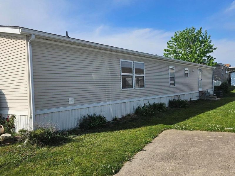 1856 Londoncrest Court, Grove City, OH 43123 Photo 2