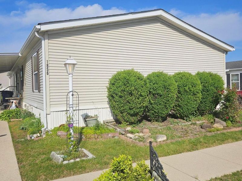 1856 Londoncrest Court, Grove City, OH 43123 Photo 4