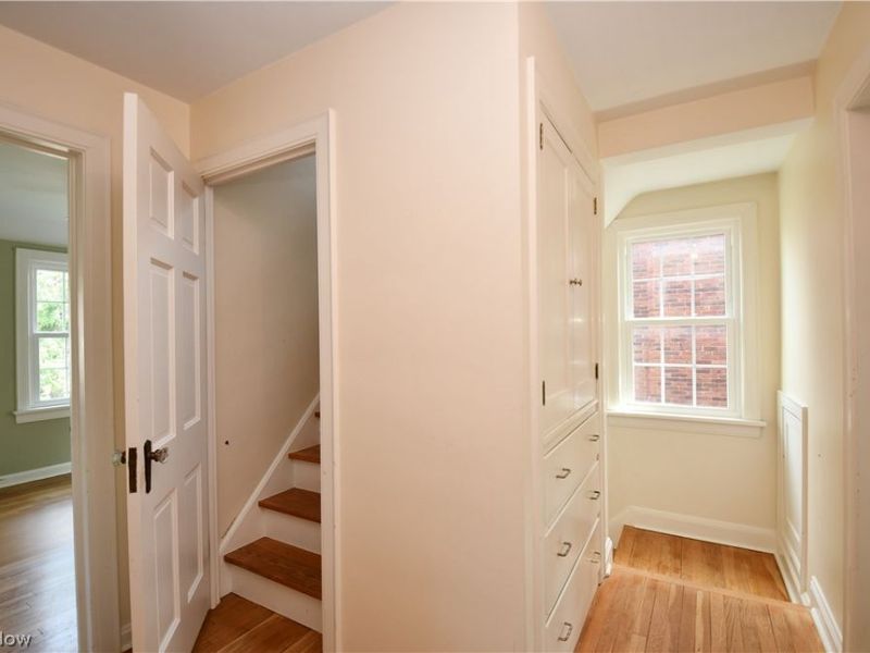 2400 Eardley Road , University Heights, OH 44118 Photo 23