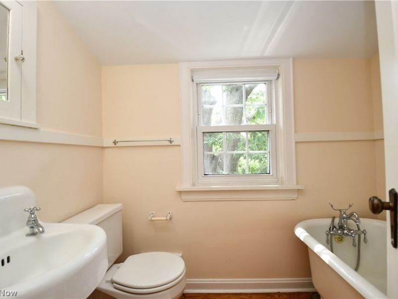 2400 Eardley Road , University Heights, OH 44118 Photo 27