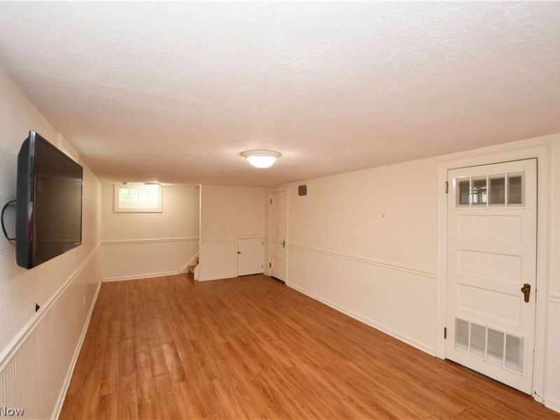 2400 Eardley Road , University Heights, OH 44118 Photo 29