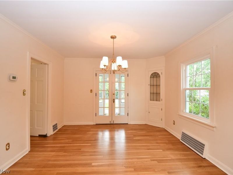 2400 Eardley Road , University Heights, OH 44118 Photo 7