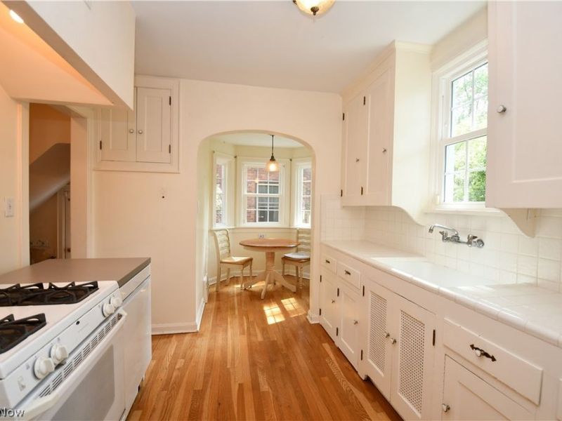 2400 Eardley Road , University Heights, OH 44118 Photo 9