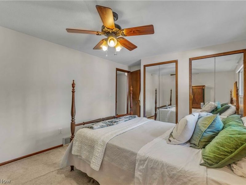 5290 Wellesley Avenue , North Olmsted, OH 44070 Photo 15