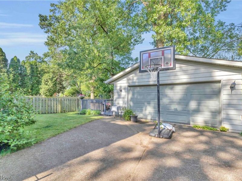 5290 Wellesley Avenue , North Olmsted, OH 44070 Photo 33