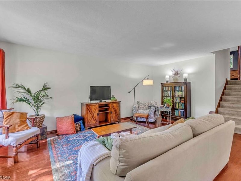5290 Wellesley Avenue , North Olmsted, OH 44070 Photo 6