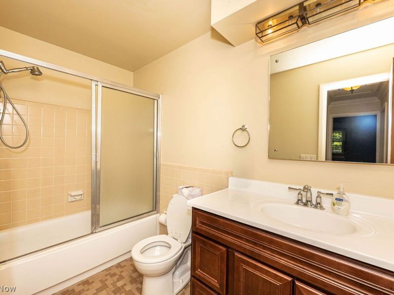 729 Kenwood Drive , Mayfield Village, OH 44040 Photo 25