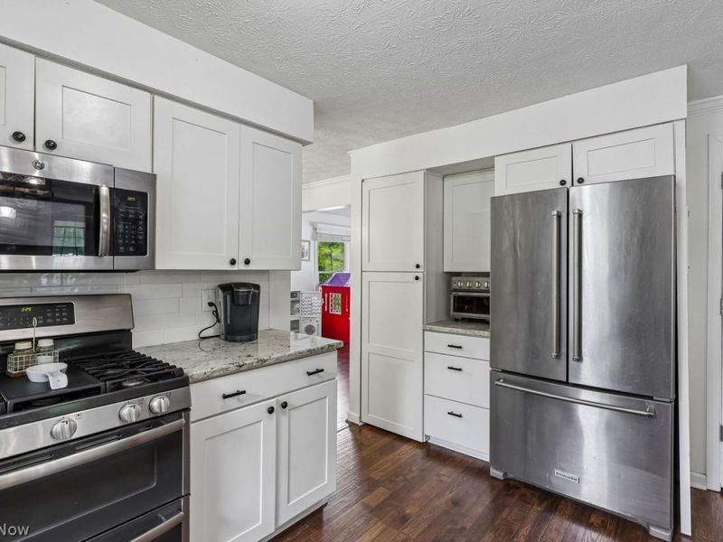 34656 S Side Park Drive , Solon, OH 44139 Photo 10