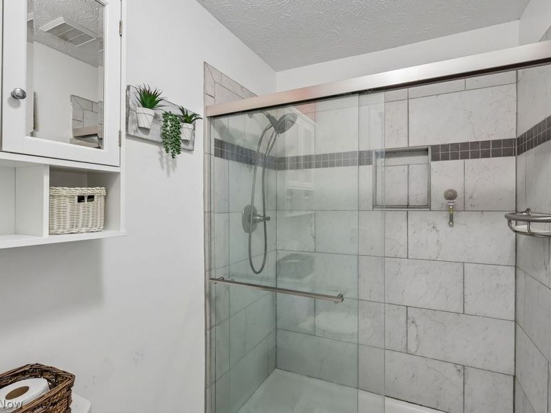 34656 S Side Park Drive , Solon, OH 44139 Photo 25