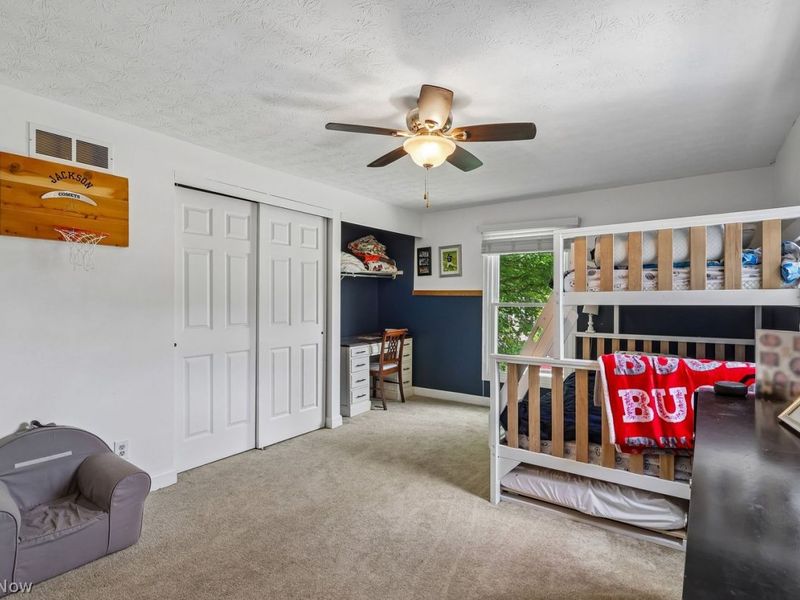 34656 S Side Park Drive , Solon, OH 44139 Photo 26