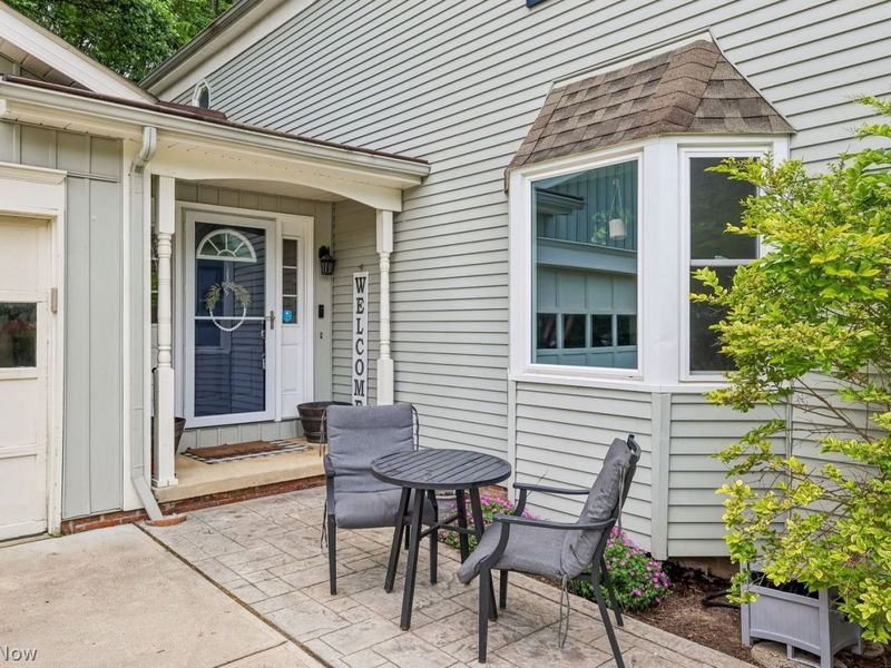 34656 S Side Park Drive , Solon, OH 44139 Photo 3