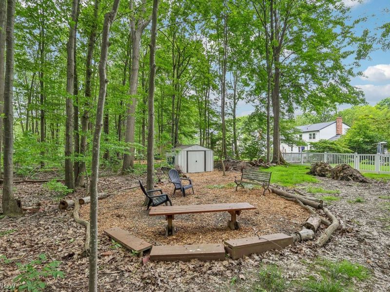 34656 S Side Park Drive , Solon, OH 44139 Photo 40