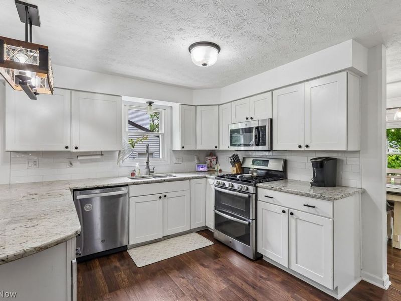 34656 S Side Park Drive , Solon, OH 44139 Photo 9