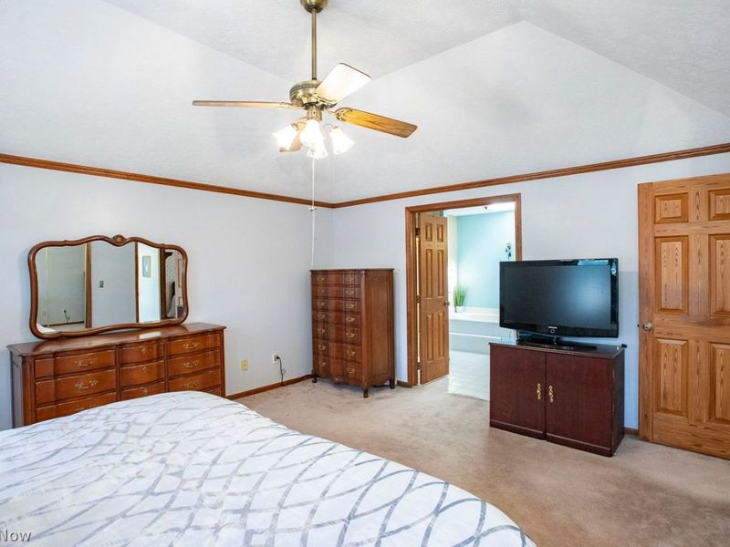 18100 Rustic Hollow , Strongsville, OH 44136 Photo 25