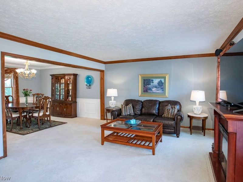 18100 Rustic Hollow , Strongsville, OH 44136 Photo 4