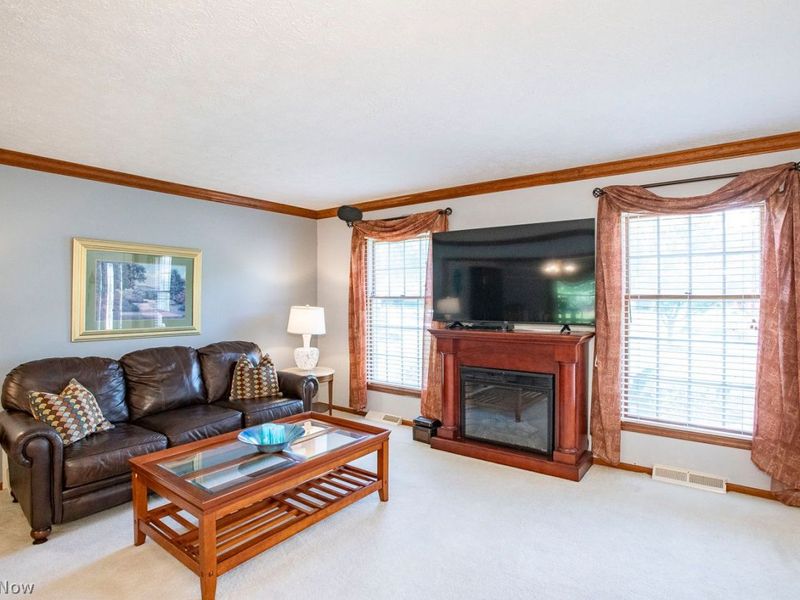 18100 Rustic Hollow , Strongsville, OH 44136 Photo 5