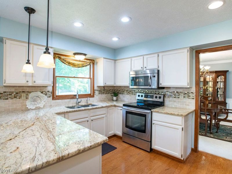 18100 Rustic Hollow , Strongsville, OH 44136 Photo 9