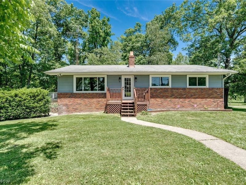 9320 W Akron Canfield Road, Canfield, OH 44406 Photo 2